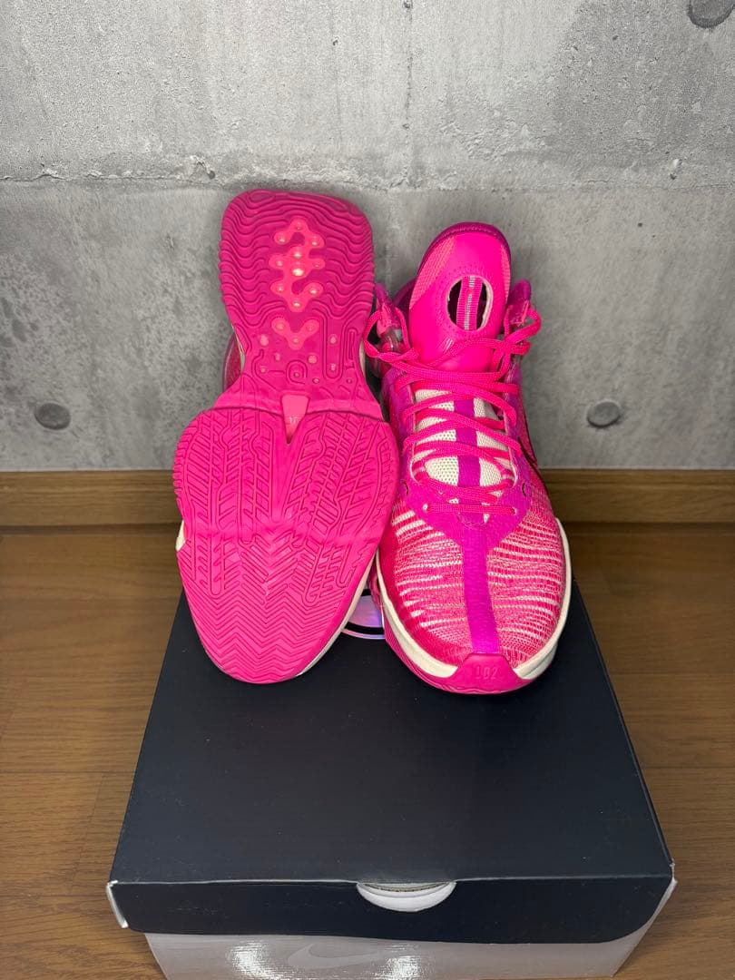 未使用　Nike バスケットボールシューズ ピンク 26.5 GT 2 値下げ可
