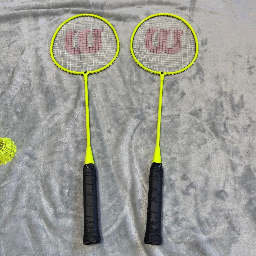 Wilson バドミントンセット ラケット・ネット・シャトル・ポール付き