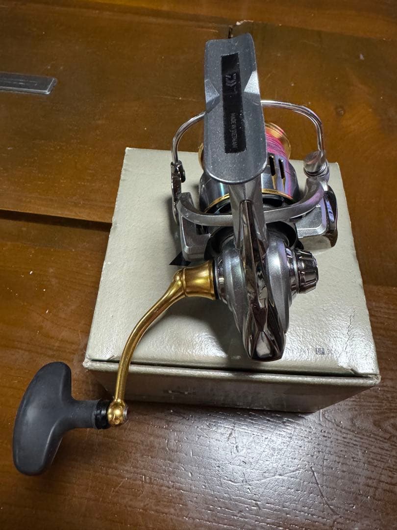 Daiwa FREAMS LT 3000D-C スピニングリール