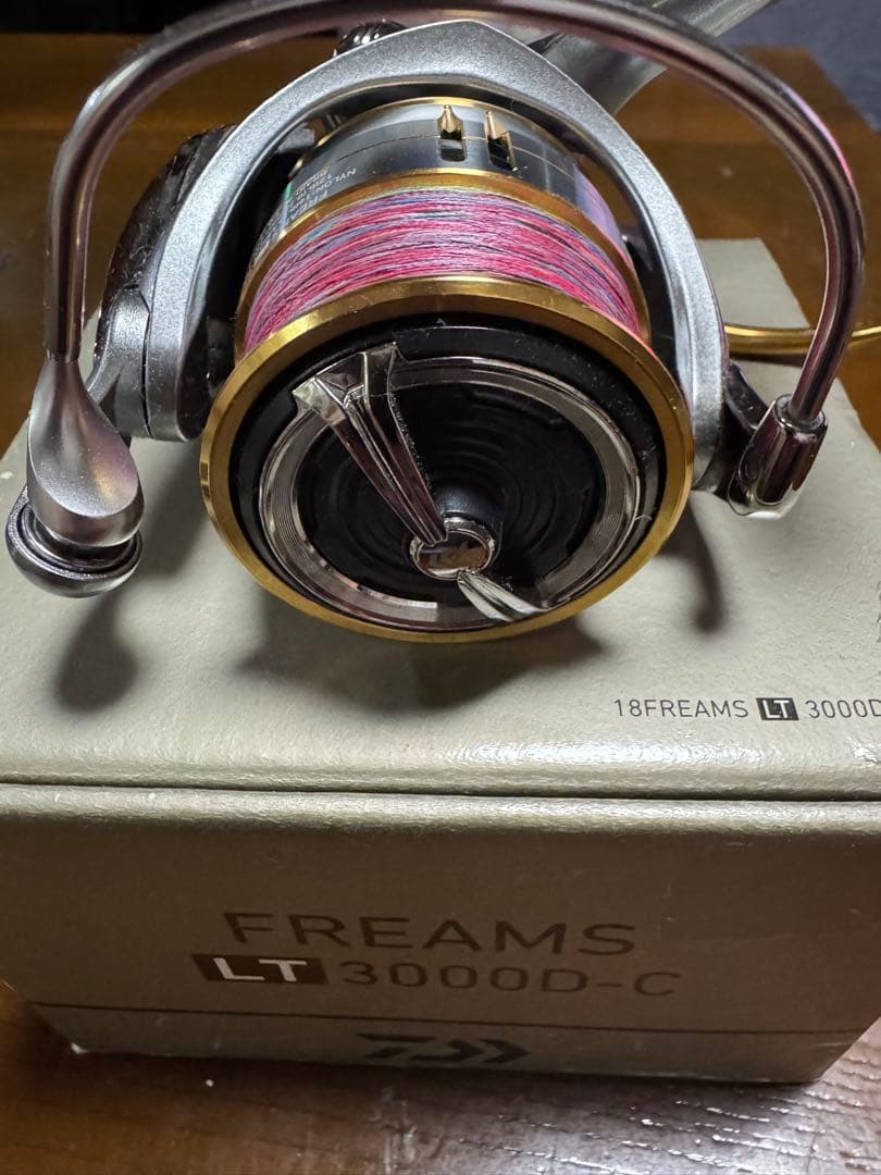 Daiwa FREAMS LT 3000D-C スピニングリール