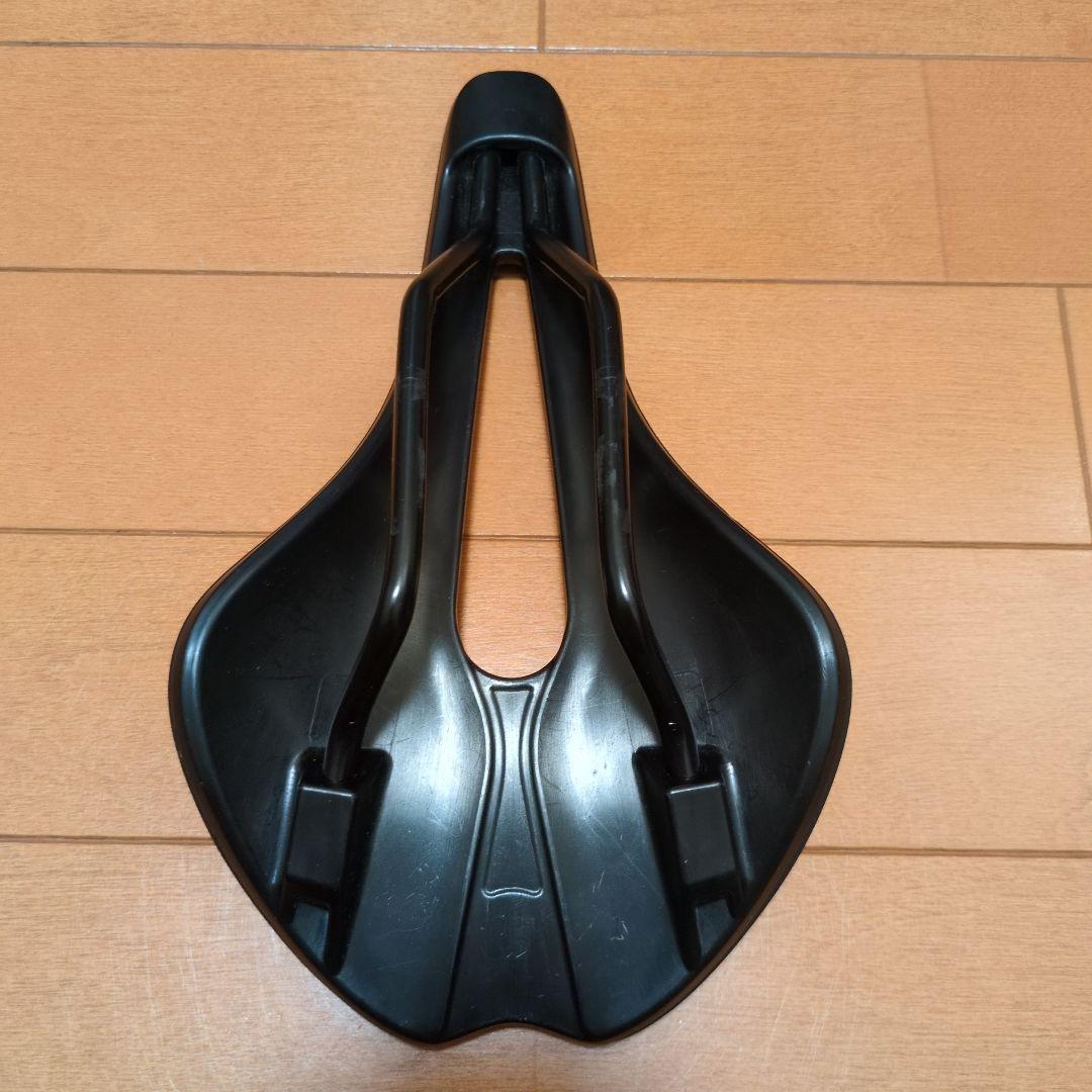 GIANT GJ-35 LTD 純正 軽量サドル COMFORT GROOVE