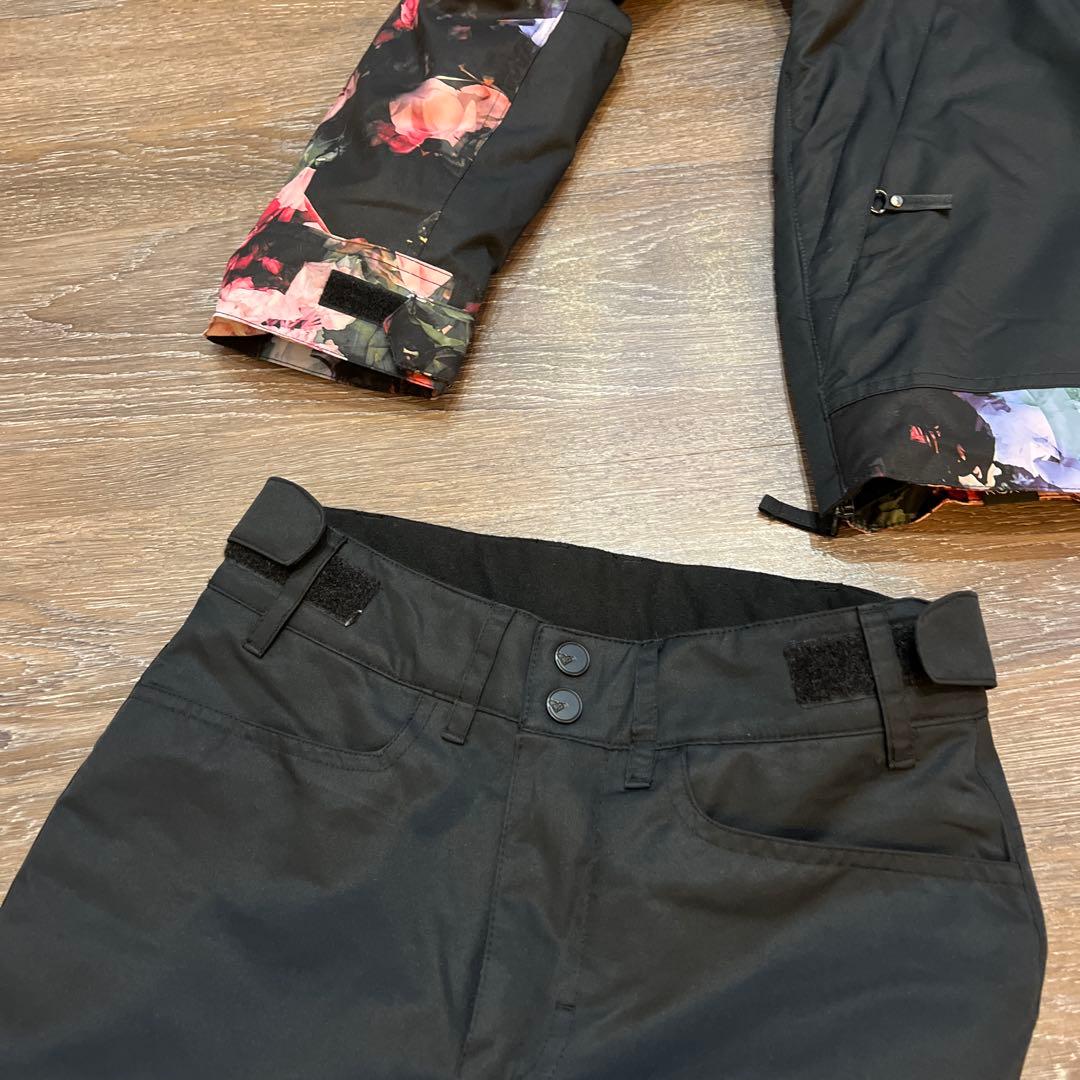 ROXY キッズ ウェア　未使用　140から150ボード　女の子　ロキシー