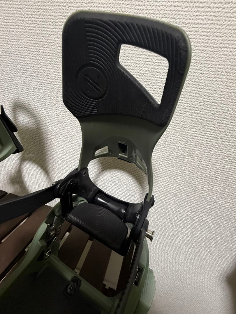 23-24 Nidecker supermatic Mサイズ OLIVE