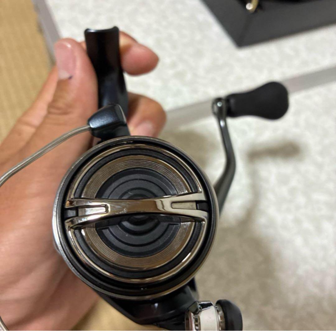 シマノ　ミラベル2500S 【新品】ゴメクサクリールスタンド付き