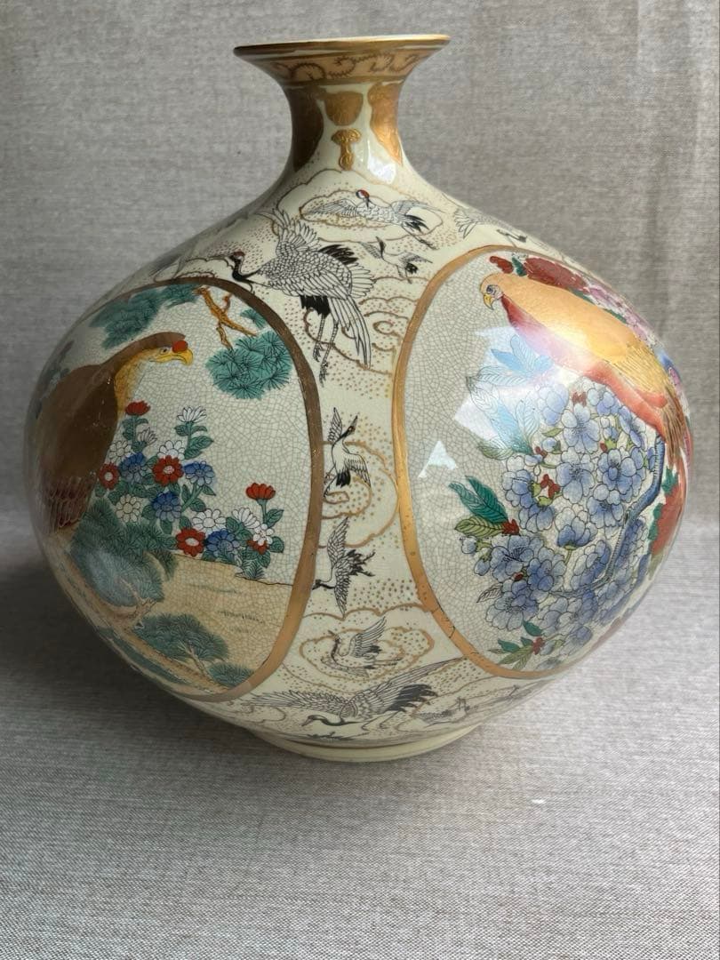 薩摩焼　金襴飾壺　金襴手花鳥　金彩　壺