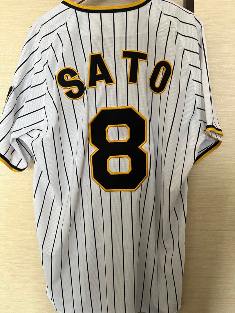 阪神タイガース 佐藤輝明選手 ユニフォーム
