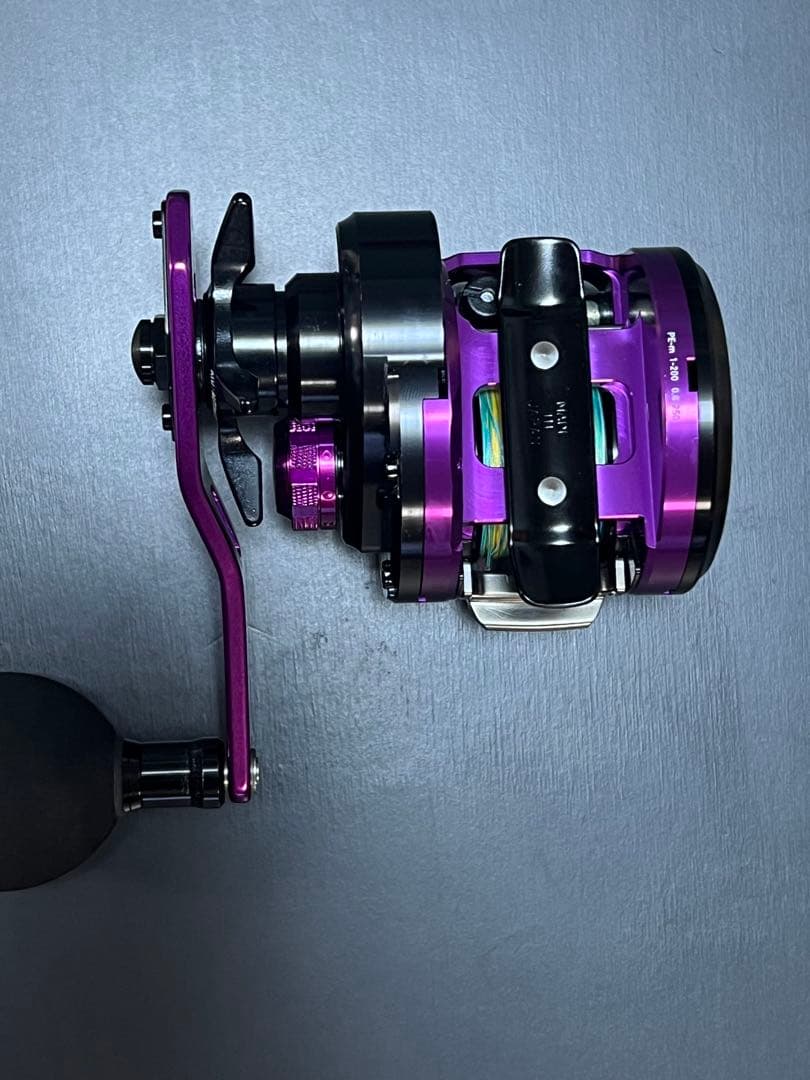 DAIWA鏡牙100SH 太刀魚ジギング用リール（右巻き）