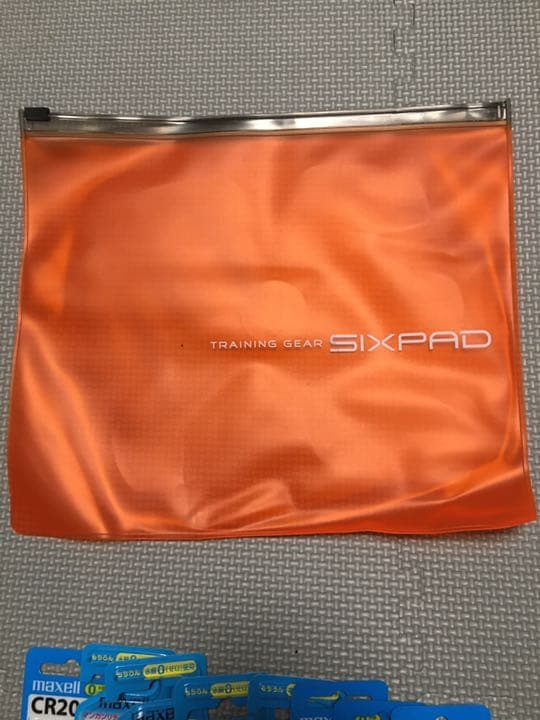 SIXPAD ジェルシート・電池×11個のお得なセット