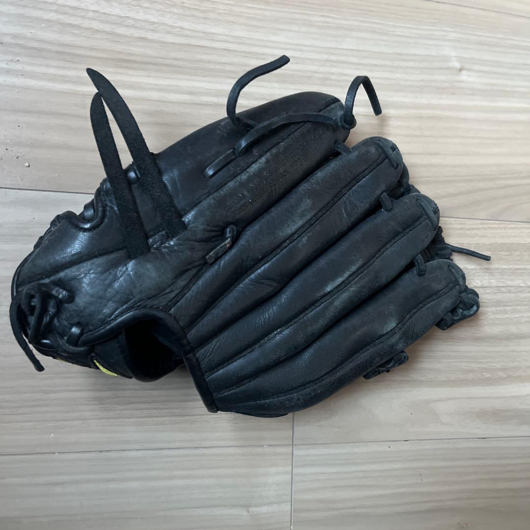 少年　Mizuno ブラック 軟式グローブ