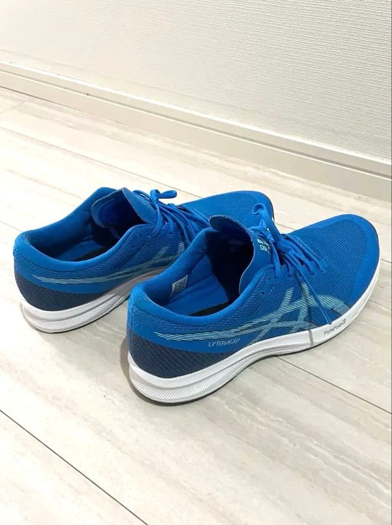 アシックス　ランニングシューズ　LYTERACER ５　　27.5