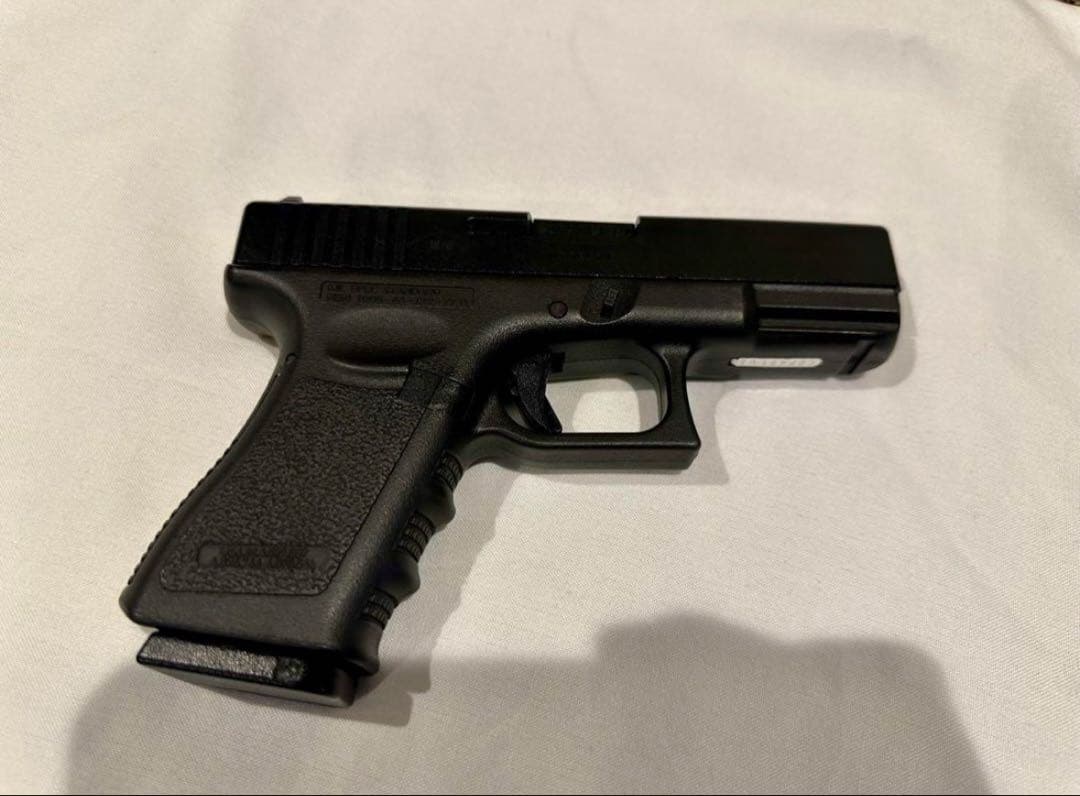 GLOCK 19 ガスガン　KSC ヘビーWT エアソフトガン　革製ホルスター付