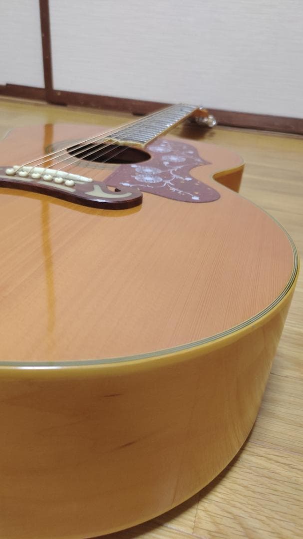 ギター Epiphone EJ-200