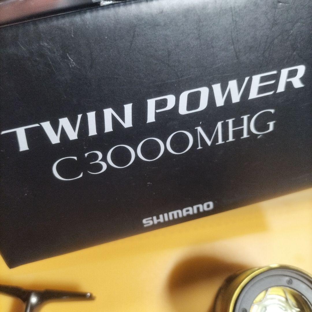 SHIMANO TWIN POWER C3000MHG スピニングリール