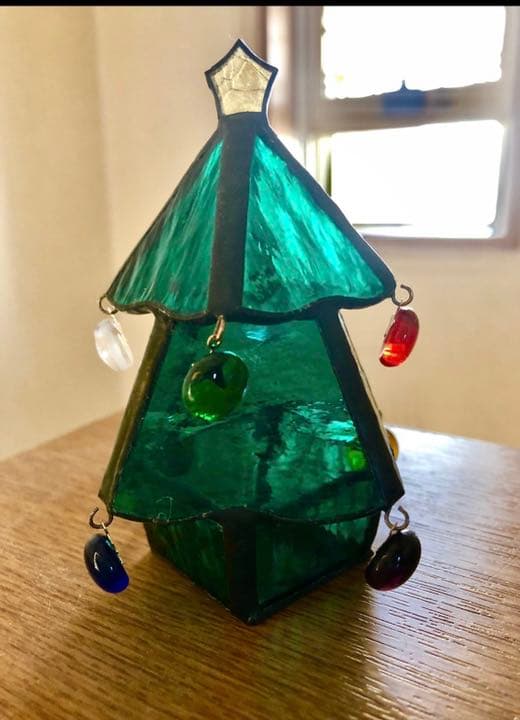 クリスマスツリーのナイトランプ　緑の木