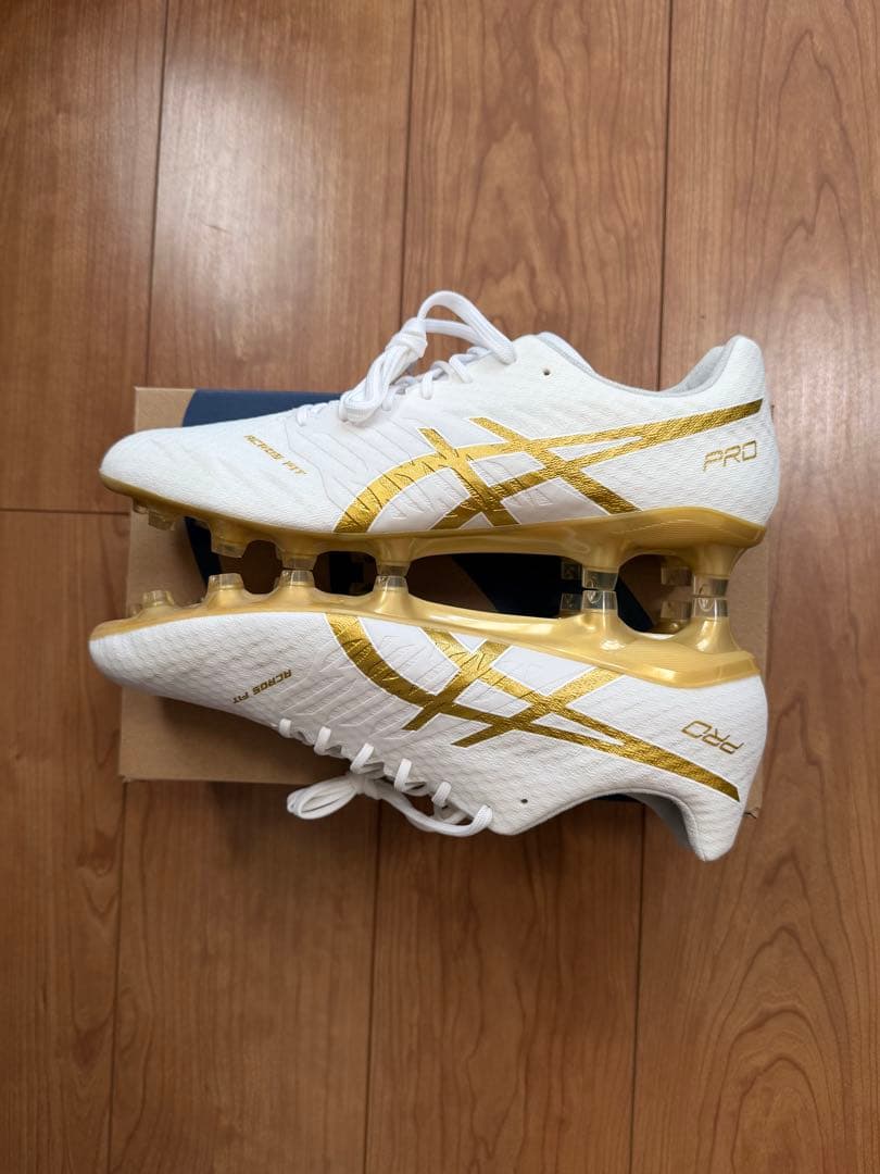 【新品未使用】 ASICS PRO ホワイト/ゴールド スパイクシューズ27.0