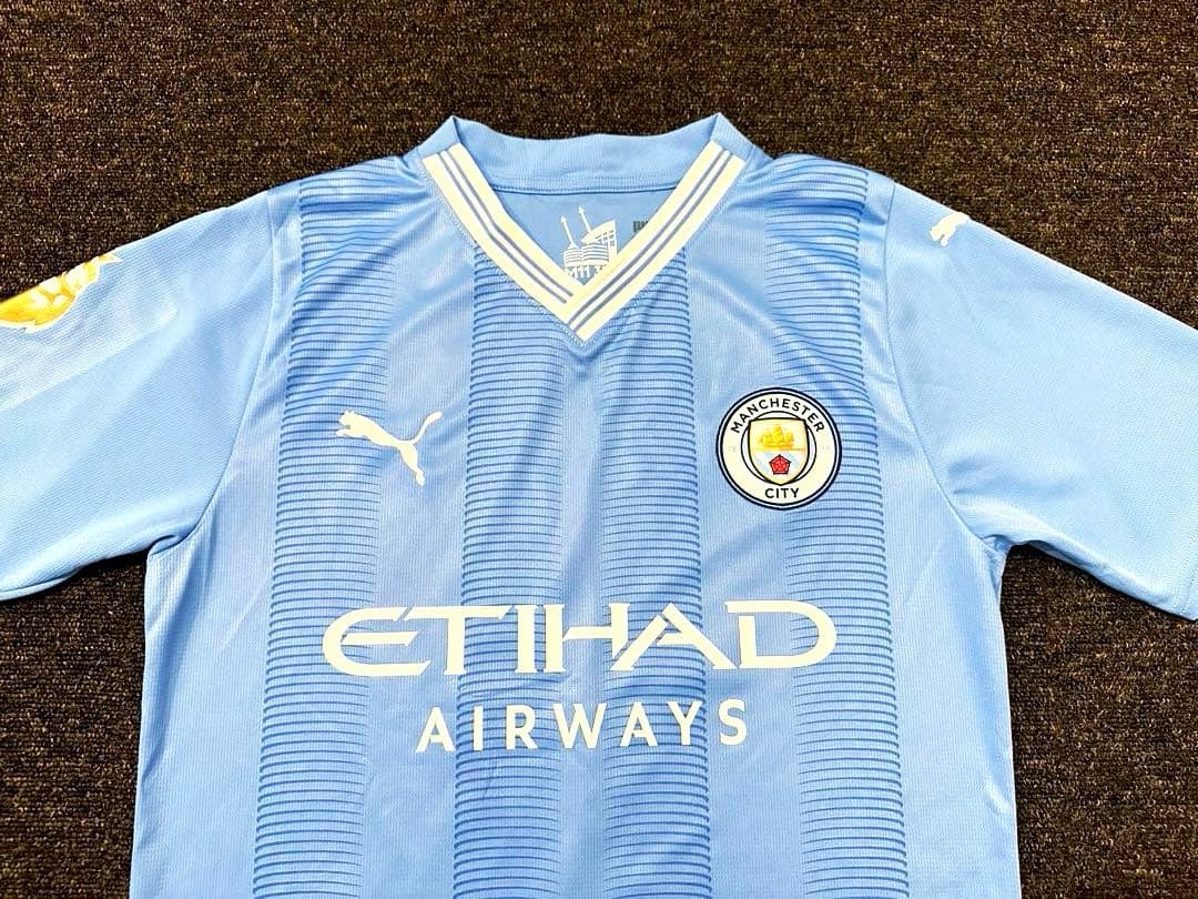 美品/マンチェスター・シティハーランド公式ウェアサッカーフットサルウェア