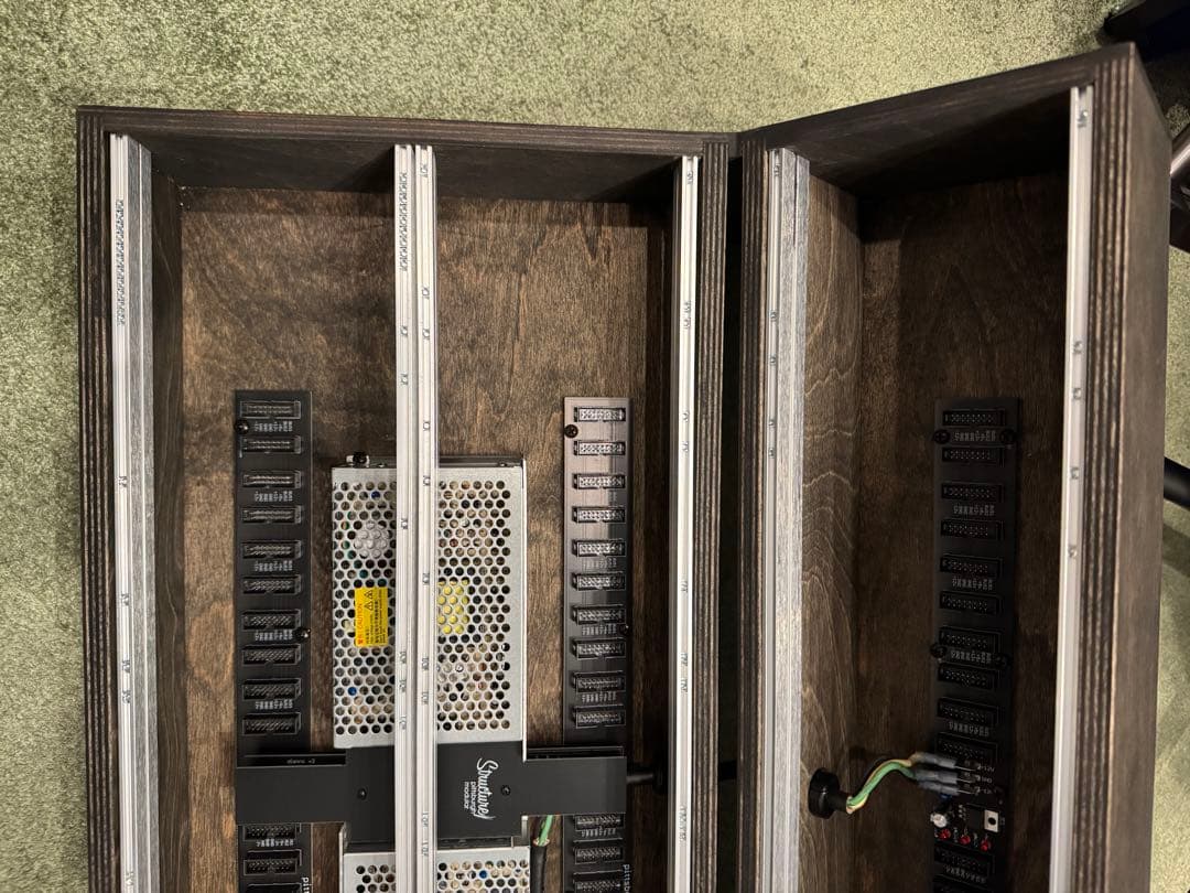 【美品】Pittsburgh Modular モジュラーシンセ ケース124HP