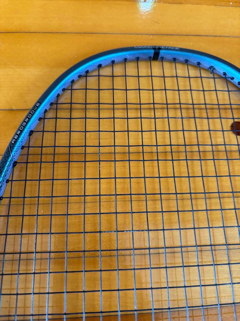 Mizuno AeroForce 100 バドミントンラケット