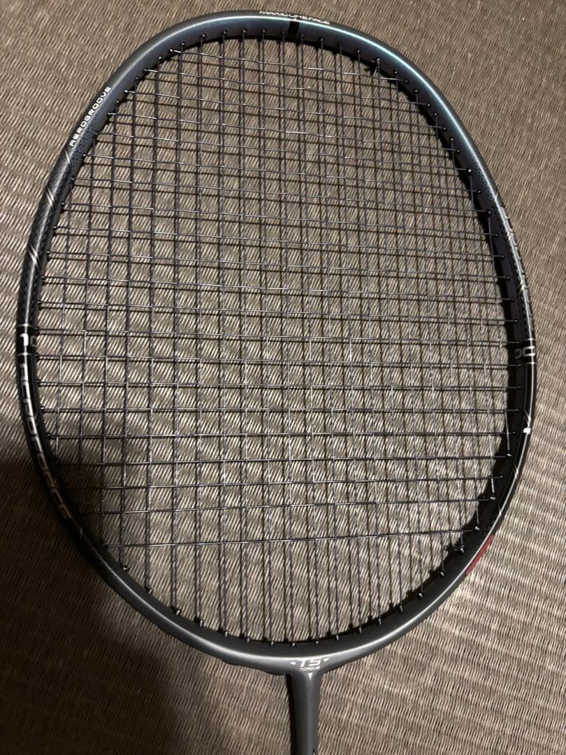 Mizuno AeroForce 100 バドミントンラケット
