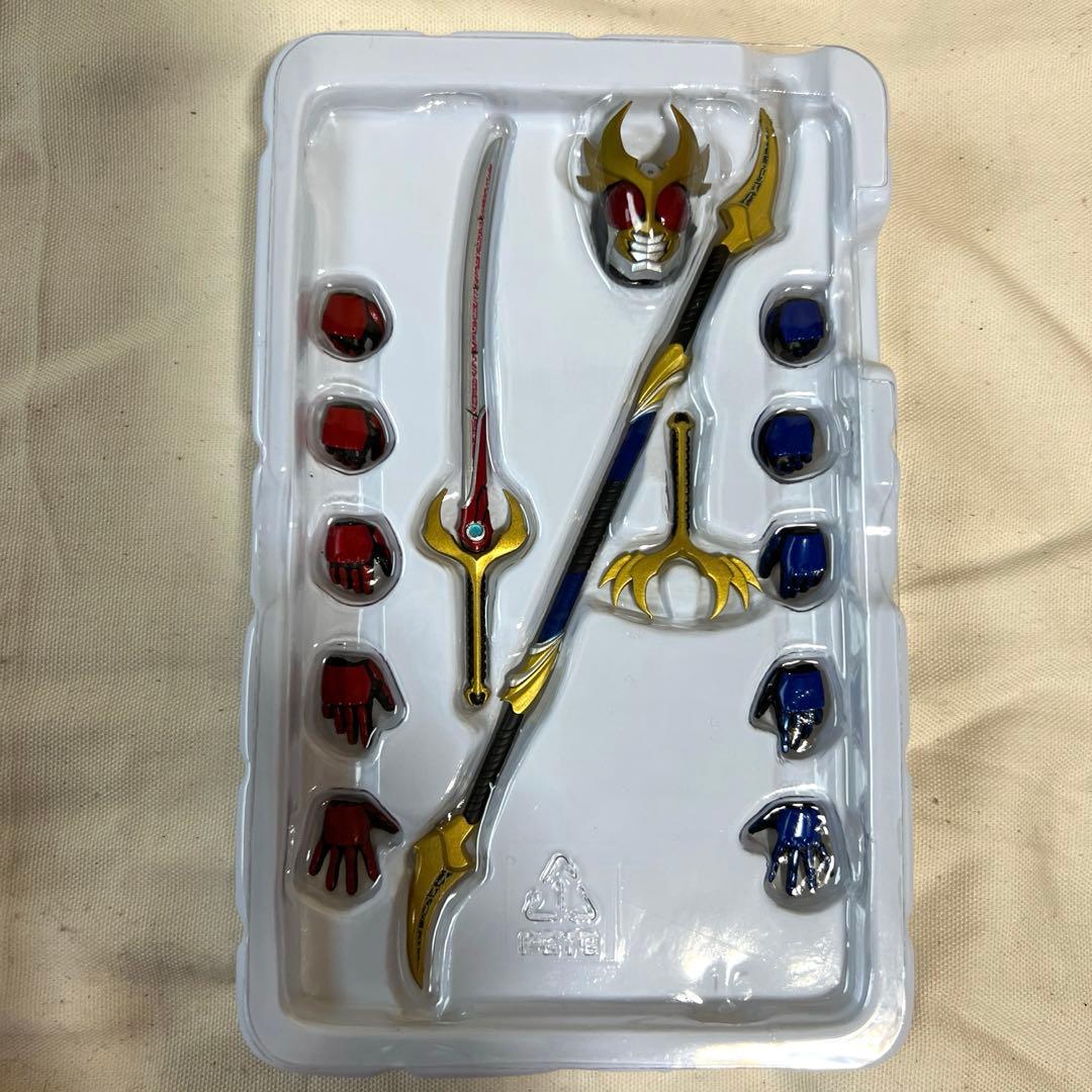 SHFiguarts 仮面ライダーアギト　トリニティフォーム