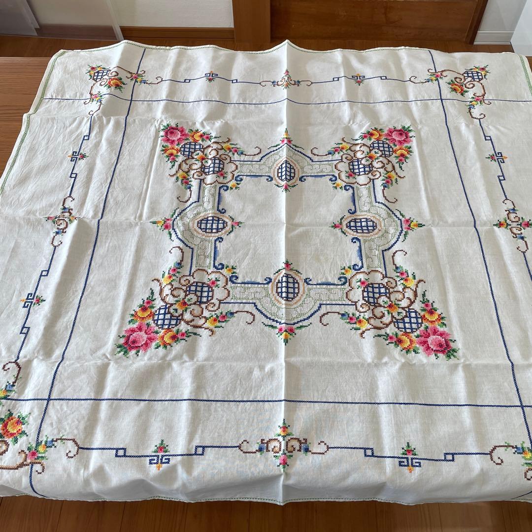 フランスアンティーク花の刺繍テーブルクロス豪華