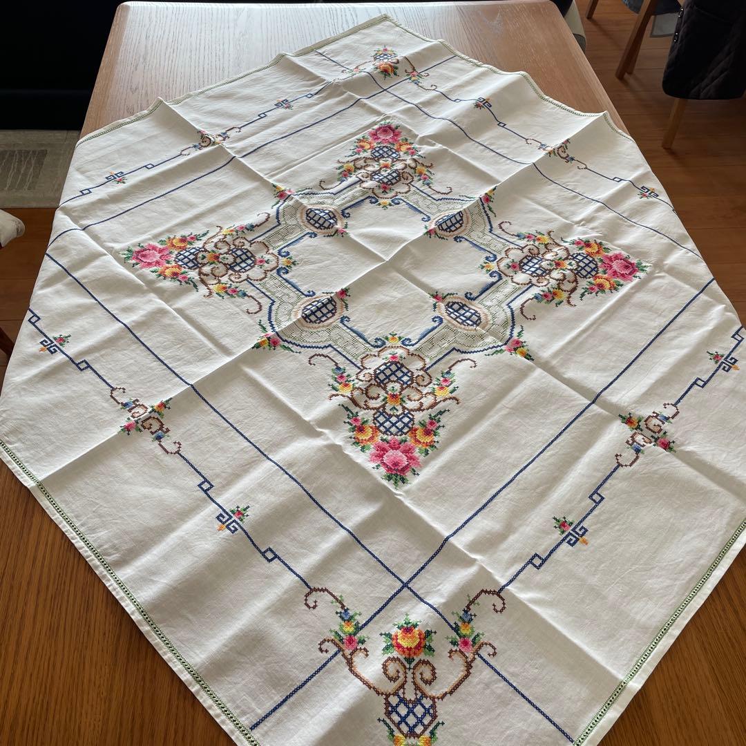 フランスアンティーク花の刺繍テーブルクロス豪華