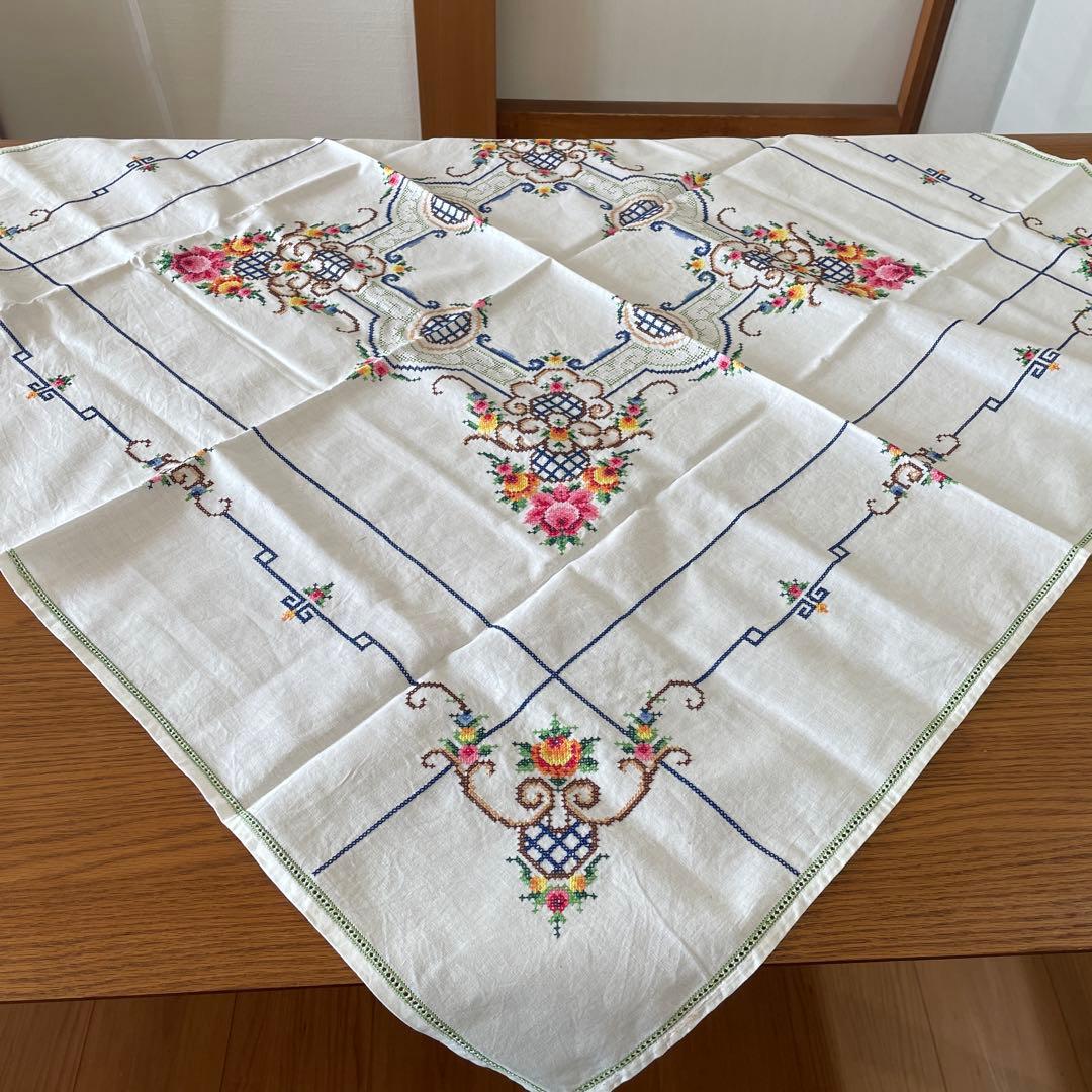 フランスアンティーク花の刺繍テーブルクロス豪華