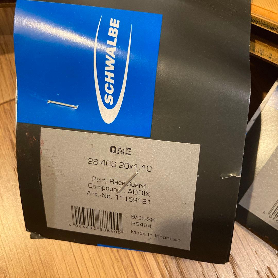シュワルベ ワン 20インチ 28-406 タンカラー 2本 SCHWALBE