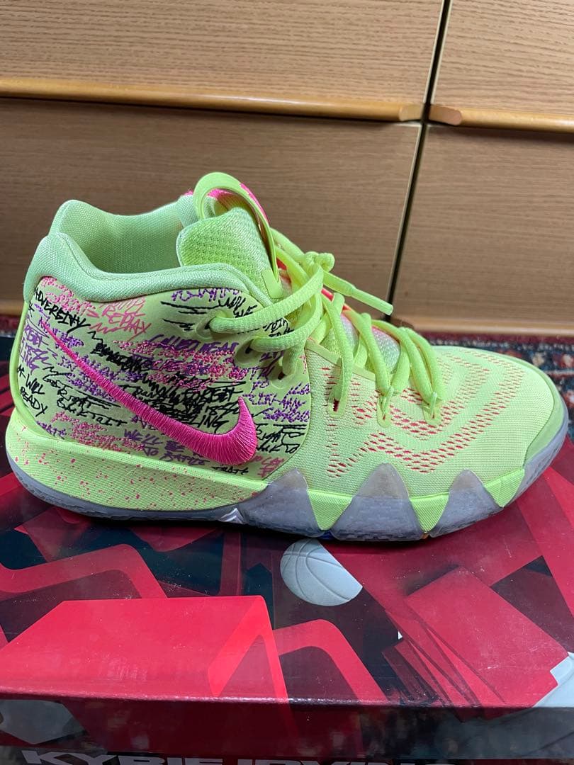 Nike Kyrie Irving シューズ