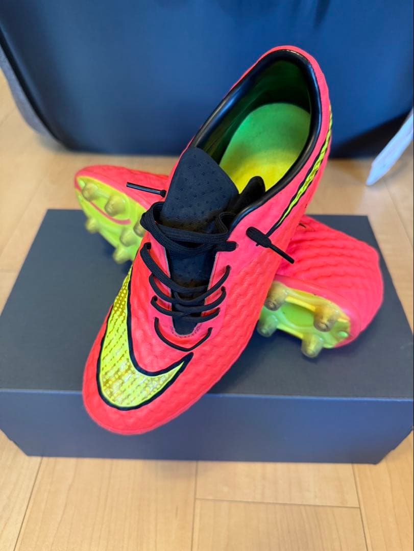 と*ま様 Nike サッカースパイク　ハイパーヴェノム　ファントム　25.5cm