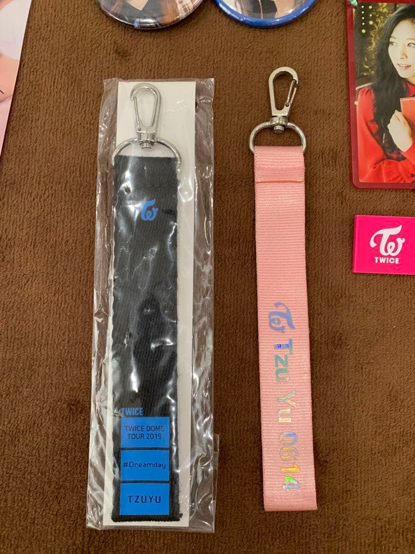 TWICE グッズ まとめ TZUYU ツウィMINA ミナ 缶バッジ ファイル