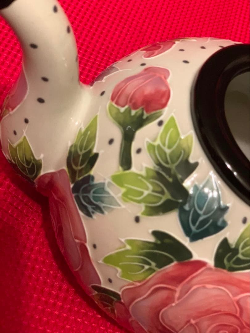 Tea pot “ No Brand”