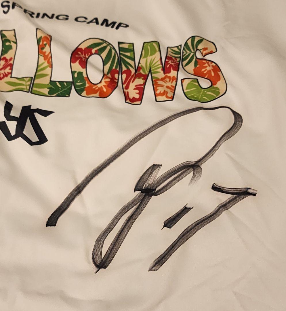 ヤクルトスワローズ 沖縄キャンプ Tシャツ 石川選手 清水選手 サイン入 未使用