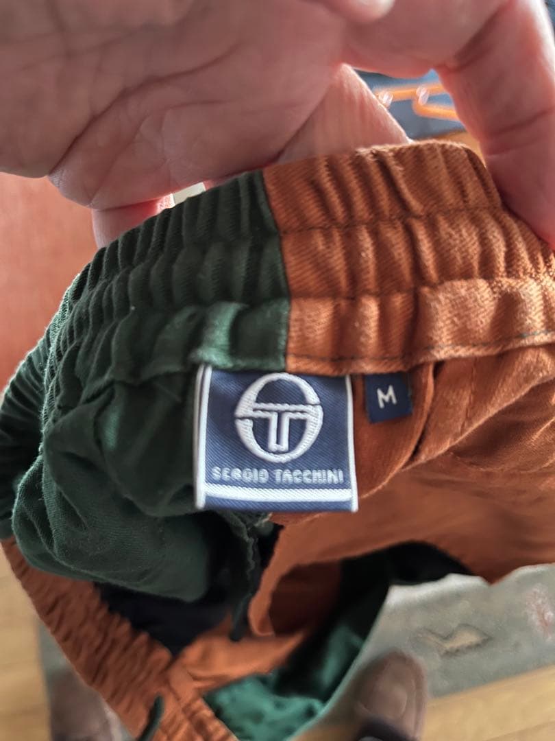 アフターテニスに　Sergio Tacchiniハーフパンツとハットのセット売り