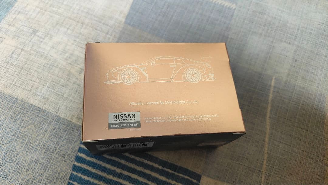 MINI GT LB★WORKS GT-R magic bronze
