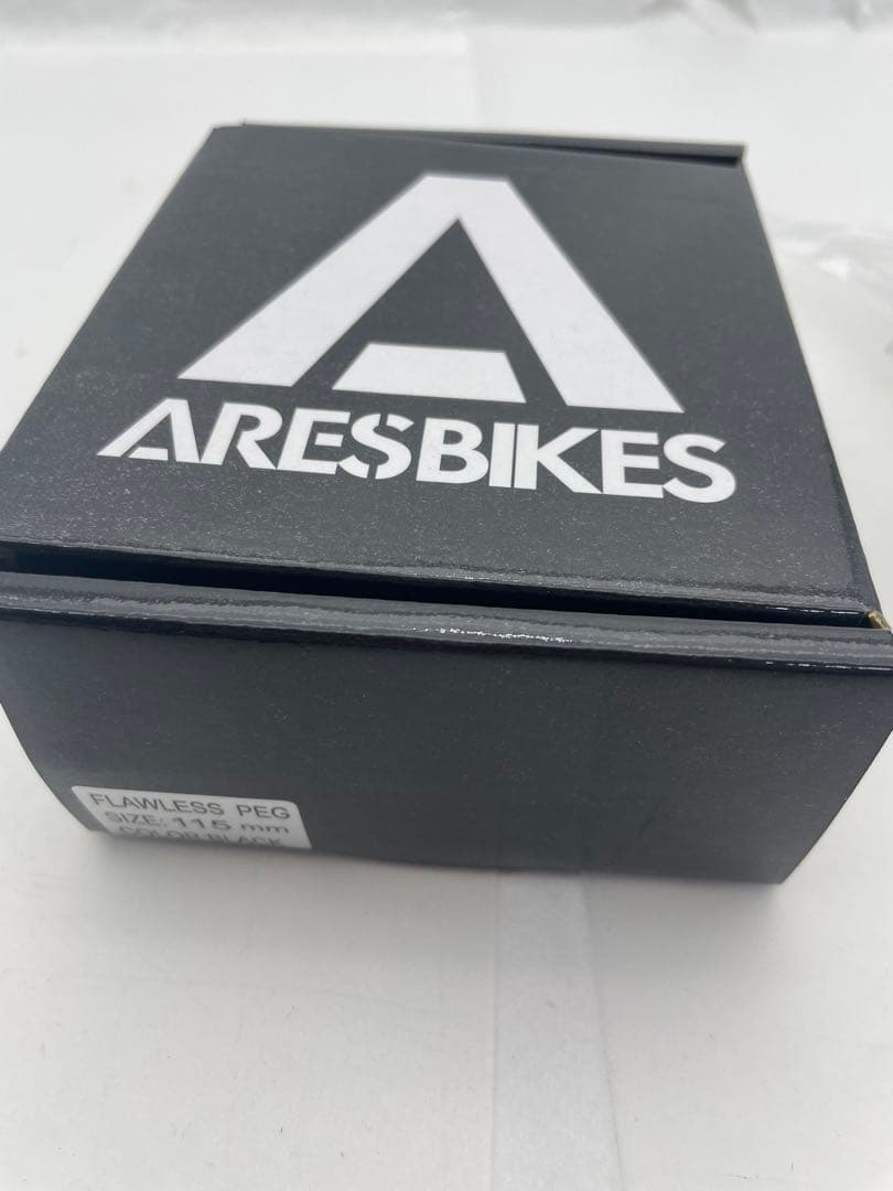 ARES Flawless Peg 115mm ブラック　他　予備キャップ　4個