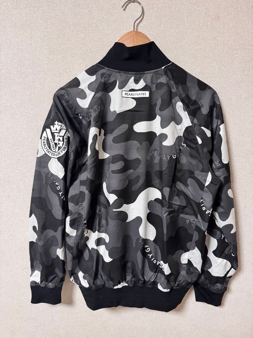 【美品】PEARLY GATES ブラックカモ サイズ5
