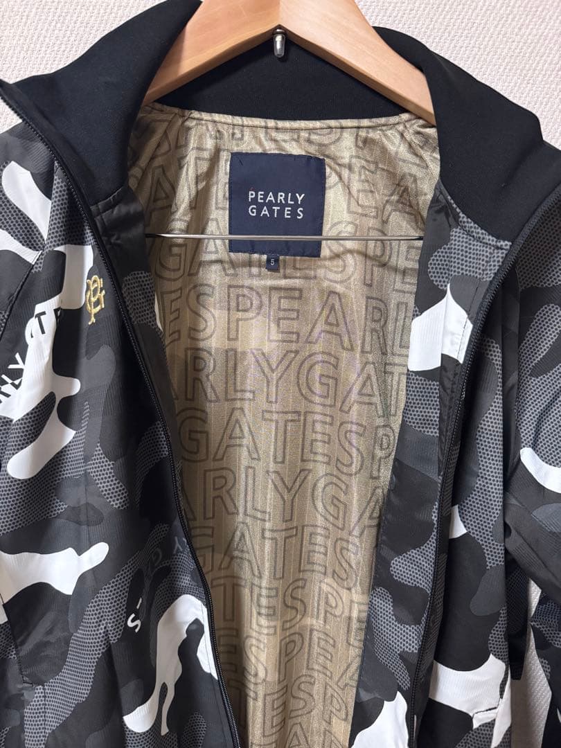 【美品】PEARLY GATES ブラックカモ サイズ5