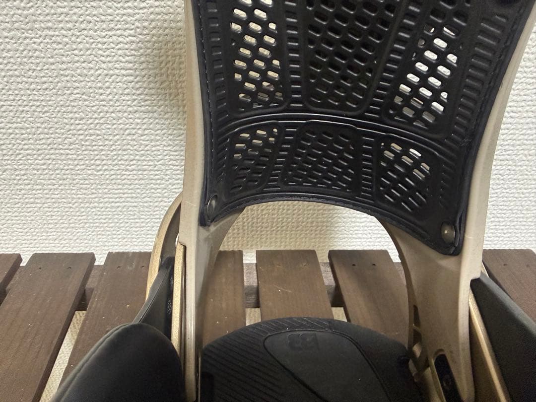 BURTON MALAVITA EST Ｓサイズ　ビス付