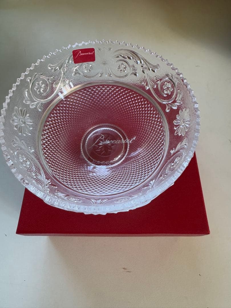 Baccarat クリスタルボウル 直径約12センチ　【新品未使用】　値下げ中