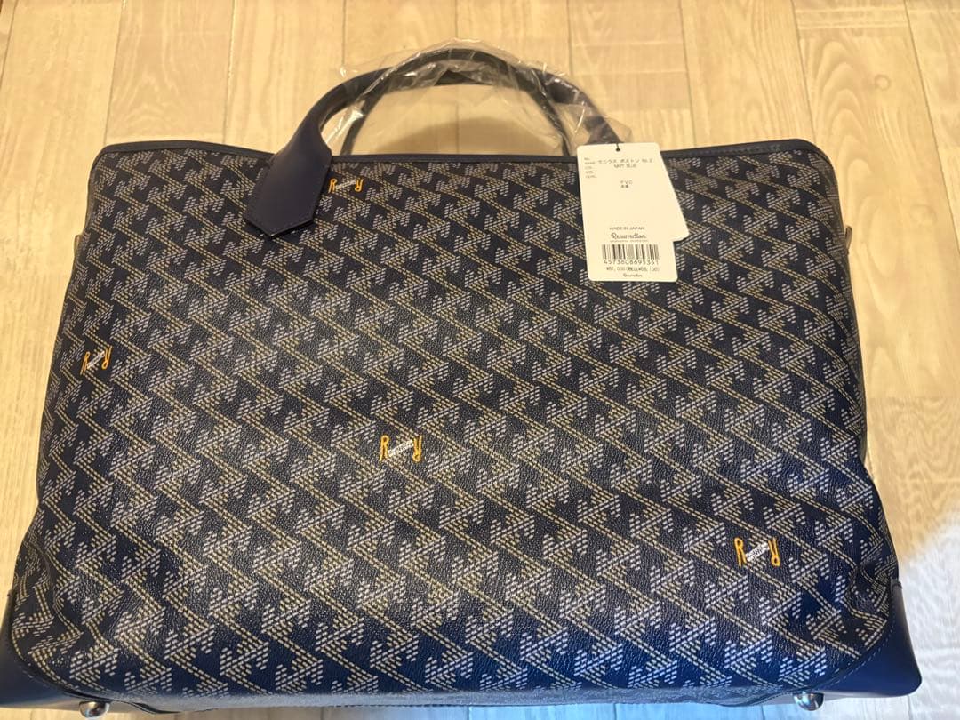 レザレクション　ネイビー　ラニウスボストンバッグ