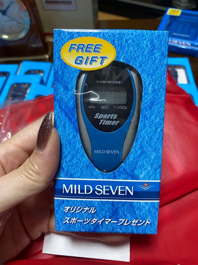 タバコ　フリーギフト　腕時計　置き時計　ポンチョ