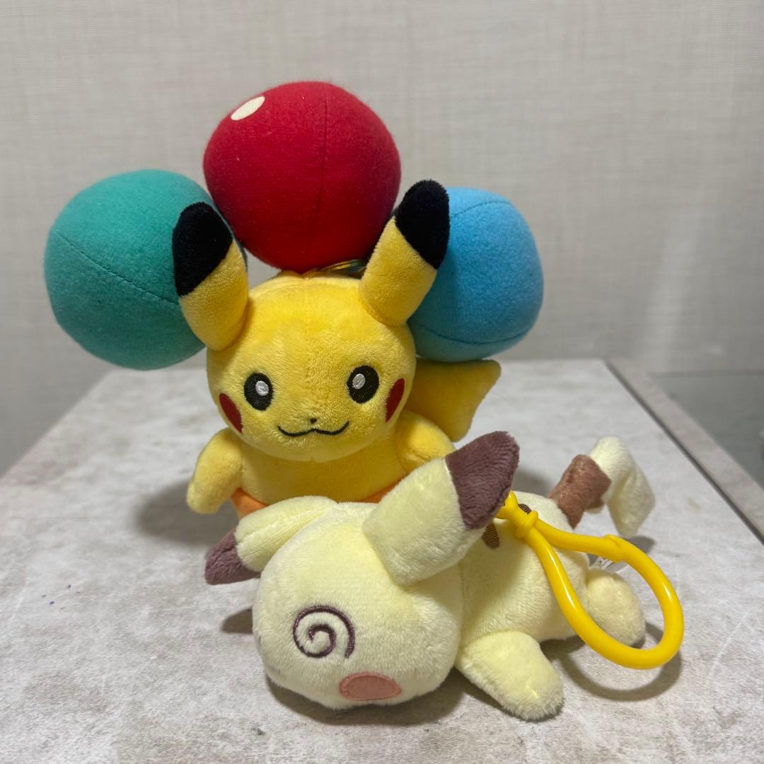 ピカチュウ　ぬいぐるみ、キーホルダーセット