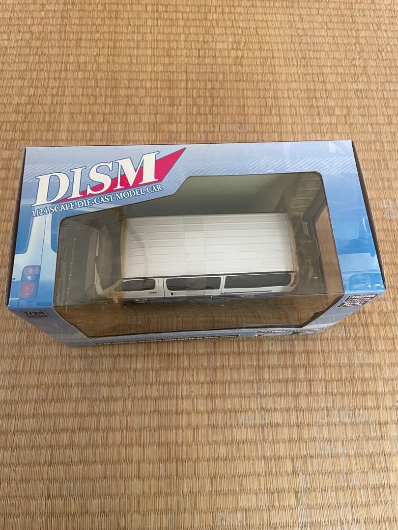 13R-010 DISM 1/24 トヨタ ハイエース VAN 100系