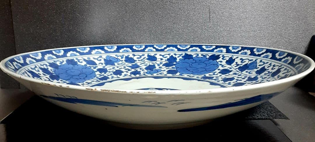 【大名品】本物保証　江戸時代　古伊万里　染付　牡丹唐草文様　径48.4cm　大鉢