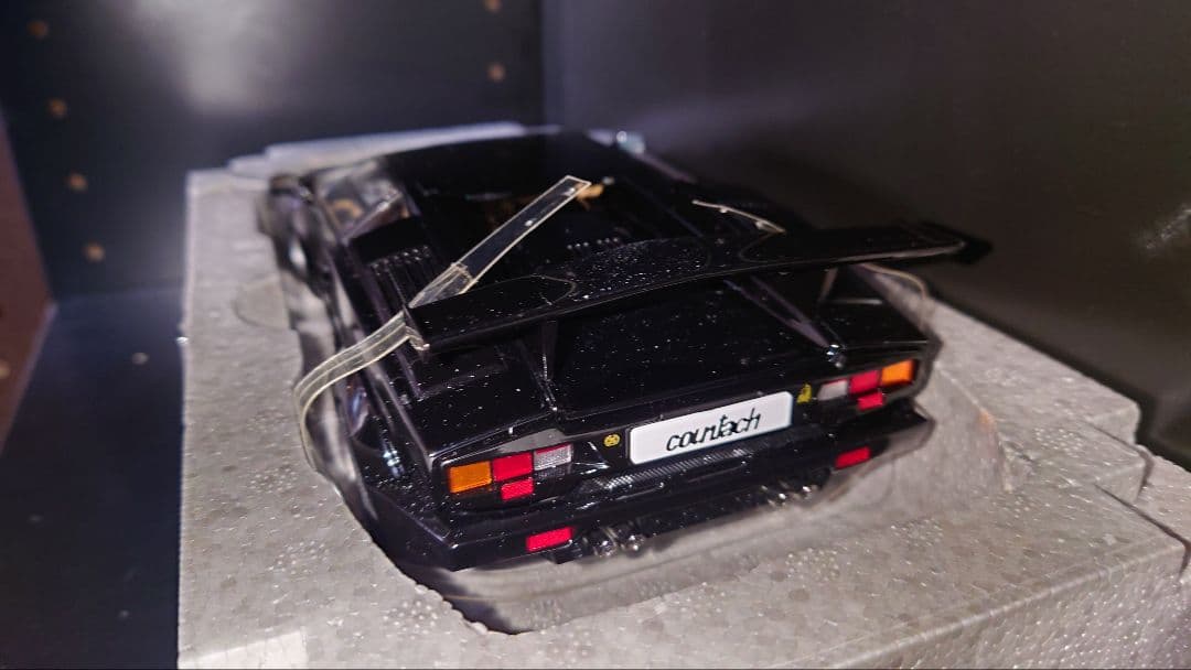 ミニカー 1/18 autoart Lamborghini countach 25th