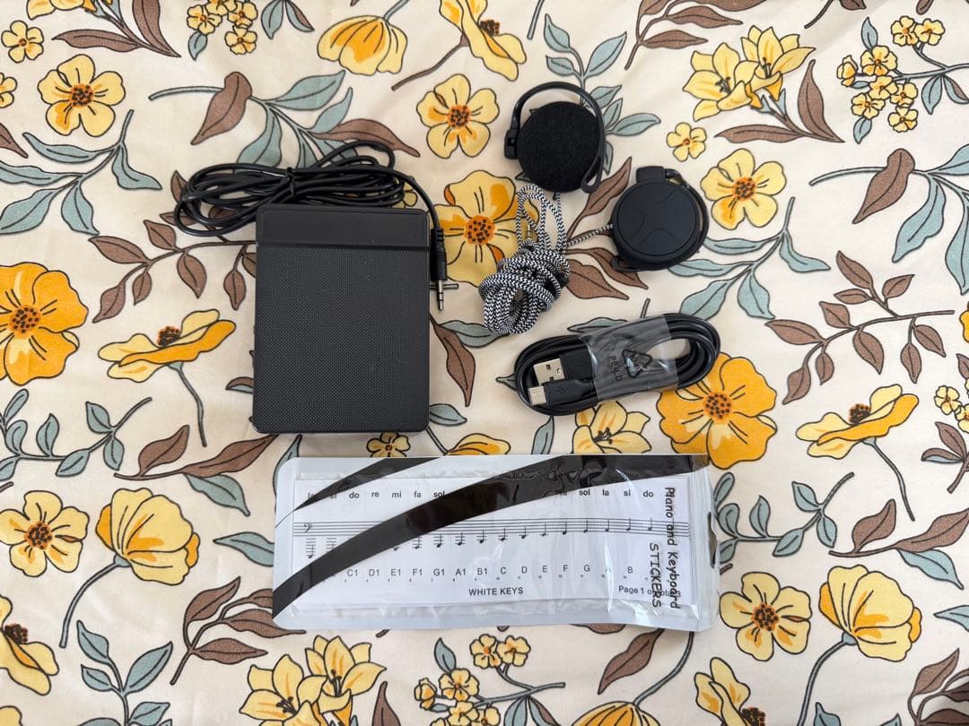 【美品】longeye 電子ピアノ キーボード 61鍵盤 充電式