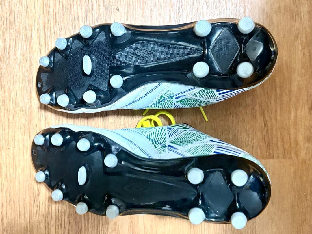 「アンブロ」サッカー スパイクシューズ アクセレイター f-lash v2