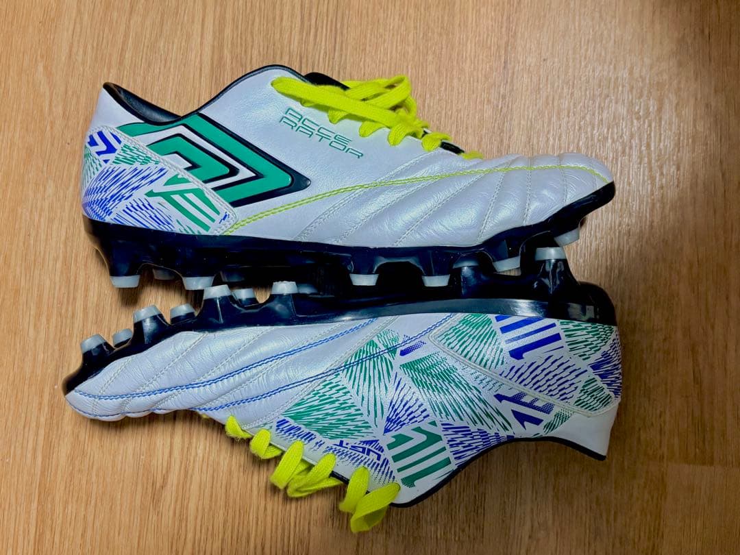 「アンブロ」サッカー スパイクシューズ アクセレイター f-lash v2