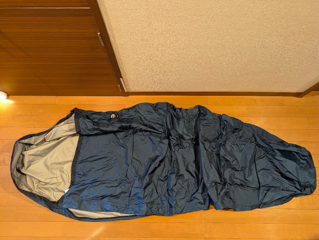 ISUKA GORE-TEX シュラフカバー ネイビー